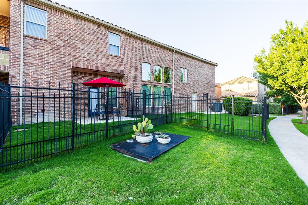 6606 Deleon Street Property Photo 4