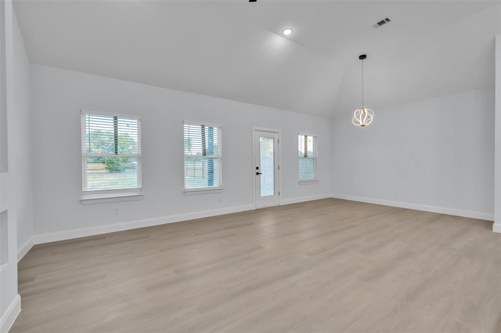 5212 Cox Street Property Photo 14