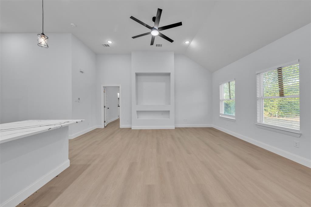 5212 Cox Street Property Photo 15