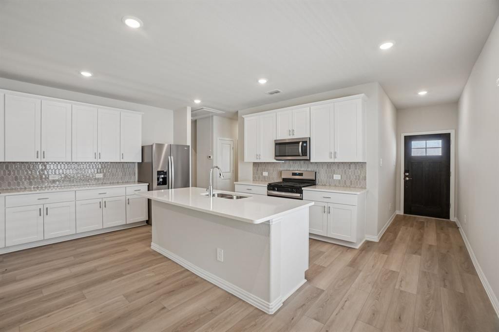 3056 Belton Drive Property Photo 1