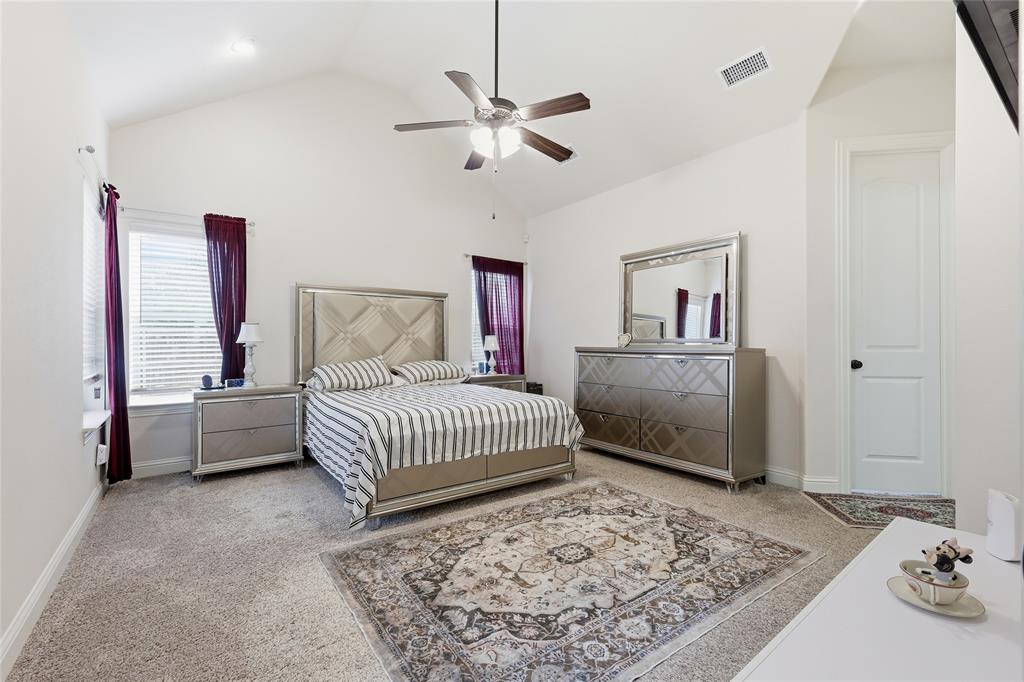 300 Daylily Drive Property Photo 18