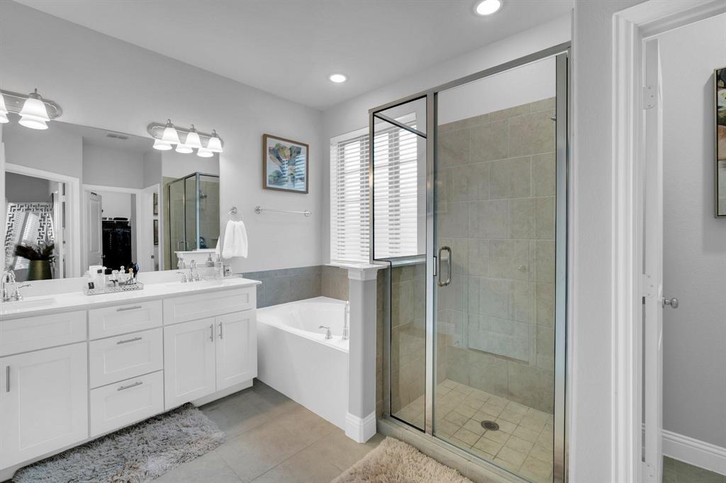 1498 Weston Road Property Photo 14