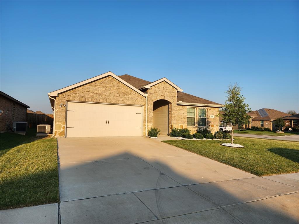 100 Stovall Lane Property Photo 1