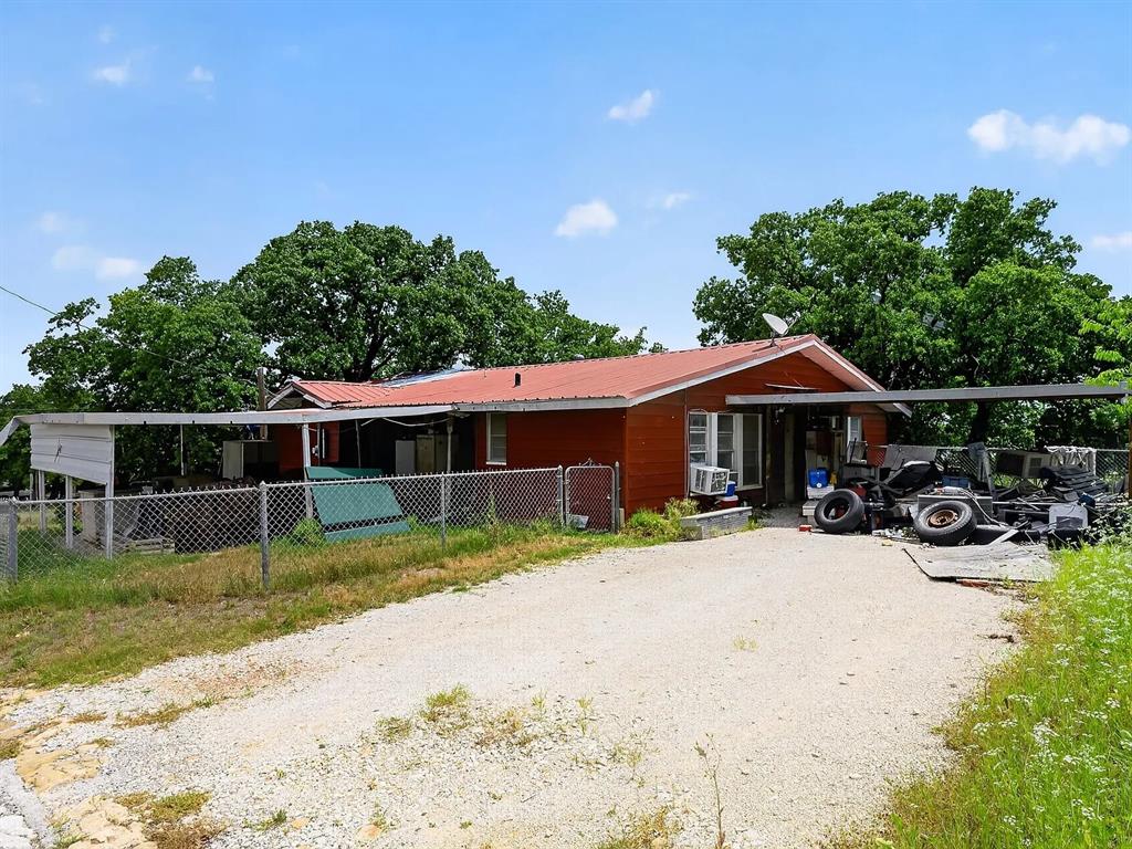 810 W Plummer Street Property Photo 1