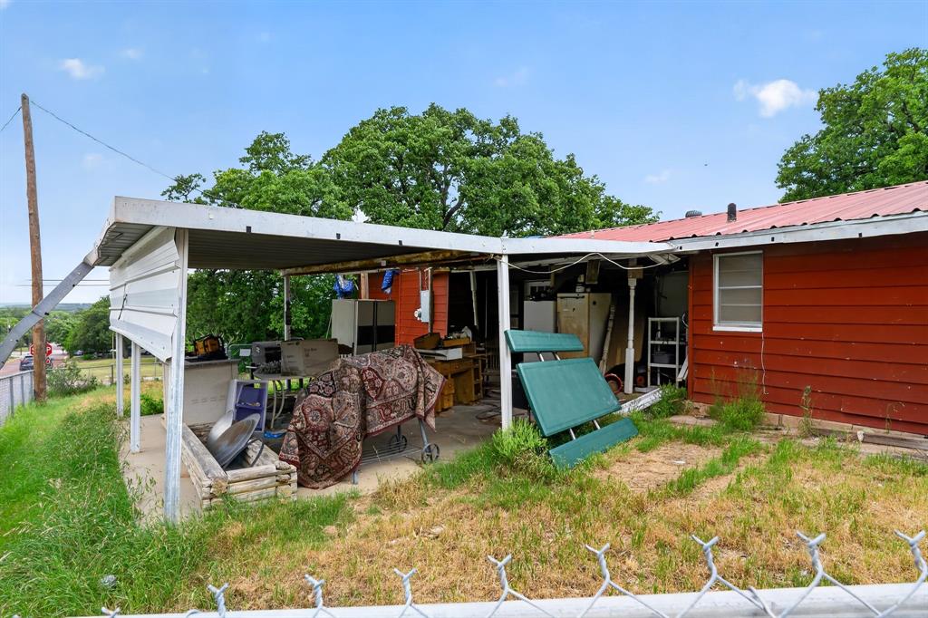 810 W Plummer Street Property Photo 11