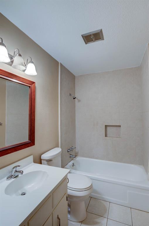 765 Highland Square Drive Property Photo 12