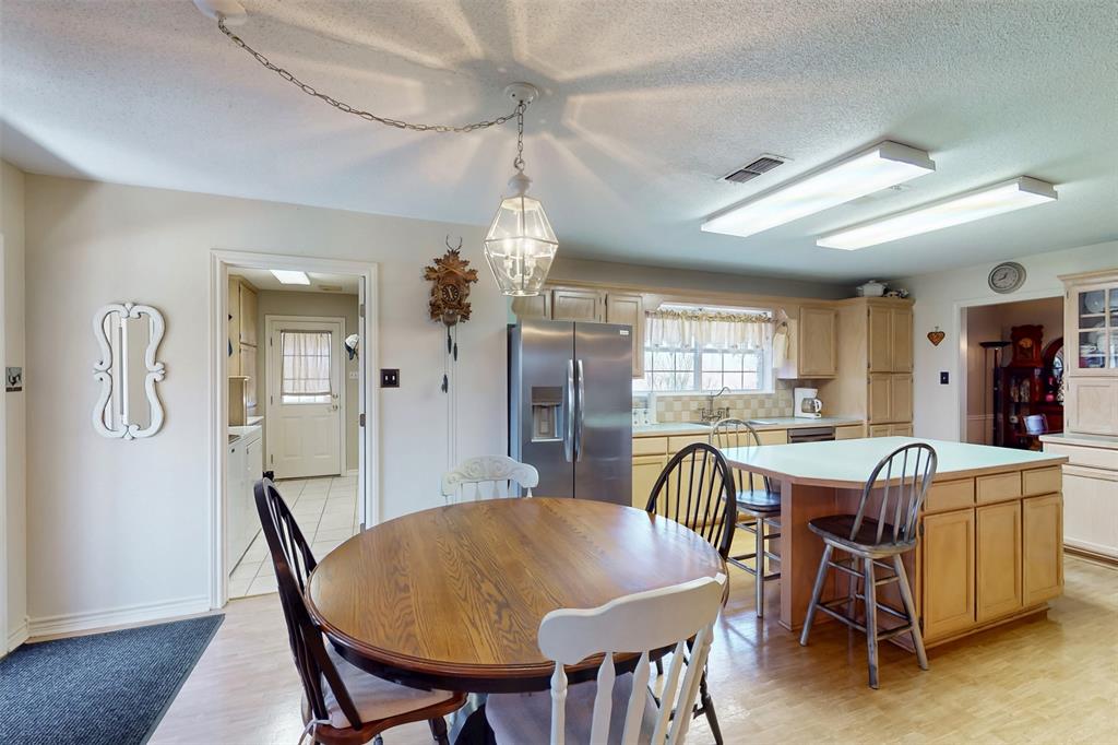 1208 Private Road 1399 Property Photo 15
