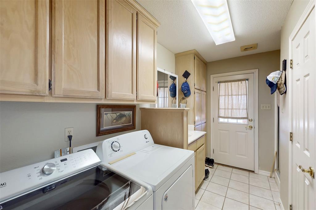 1208 Private Road 1399 Property Photo 19