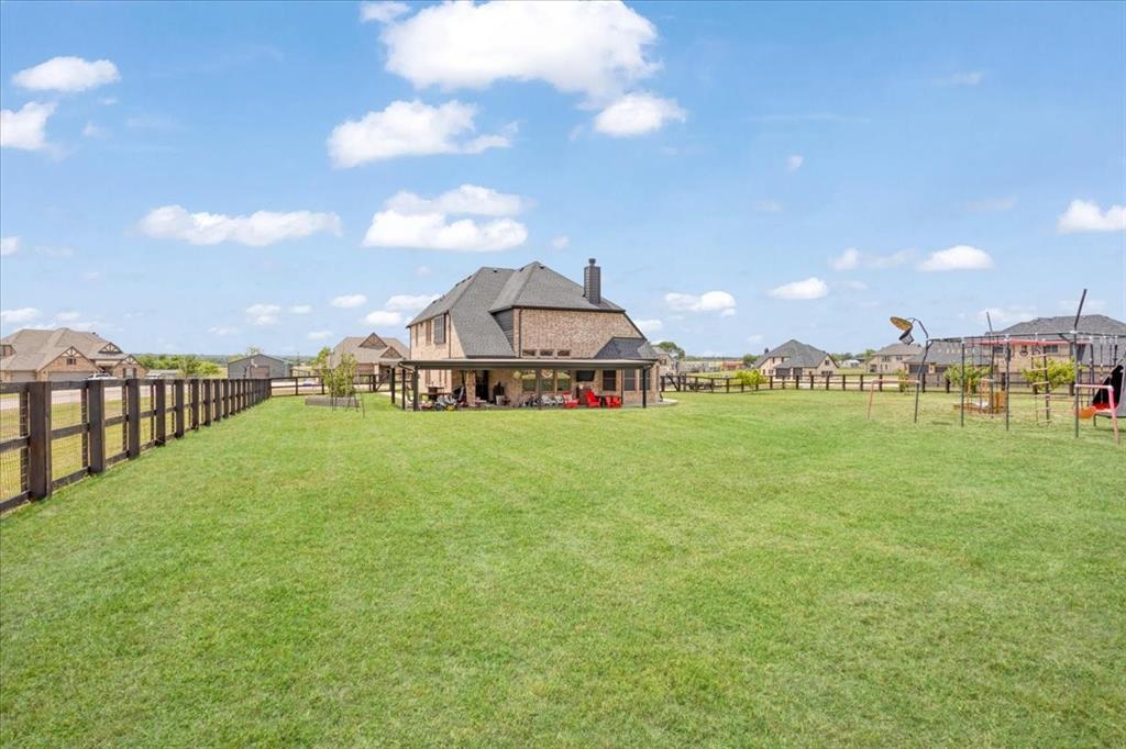 1205 Redbud Property Photo 32
