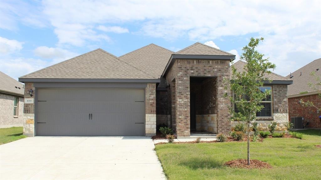 411 Range Road Property Photo 1