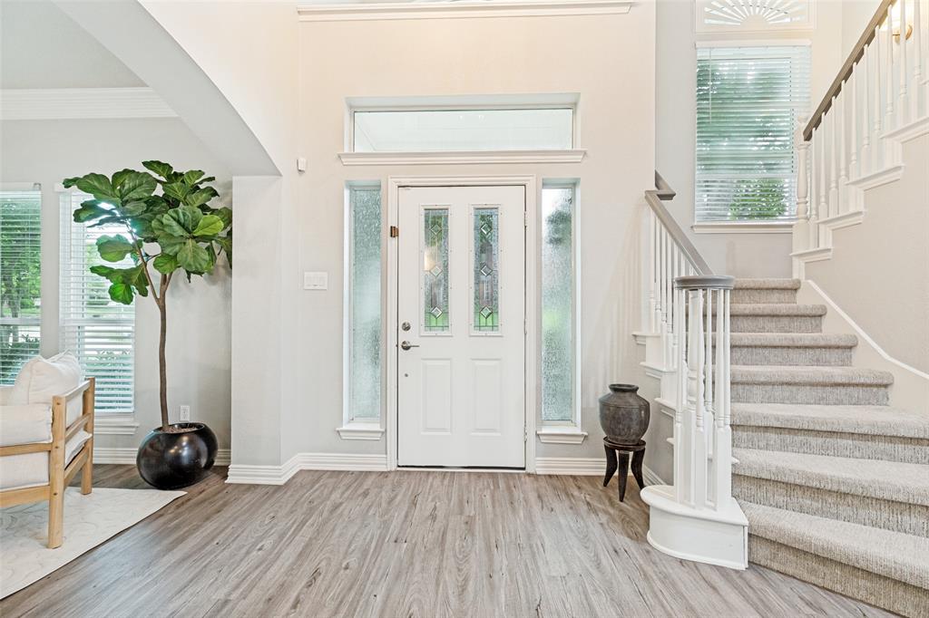 8608 Clear Sky Drive Property Photo 4