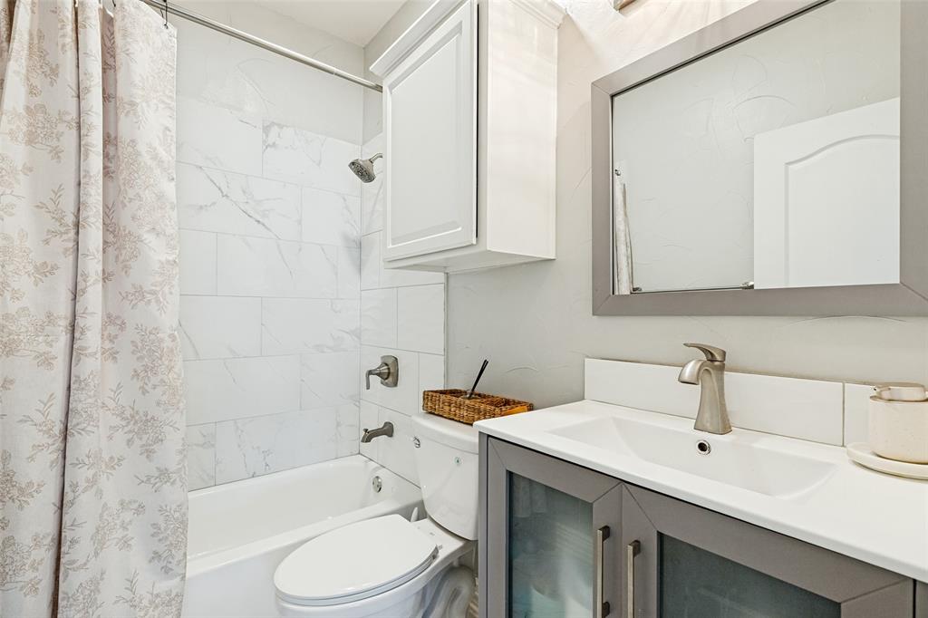 8608 Clear Sky Drive Property Photo 22