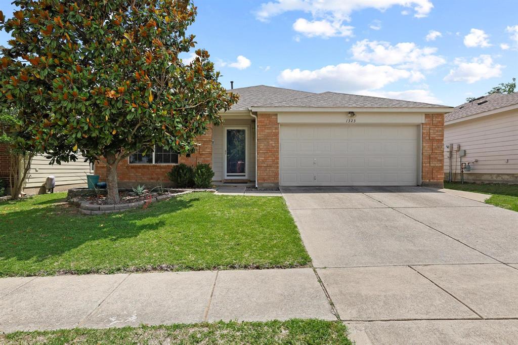 1323 Pheasant Drive Property Photo 1