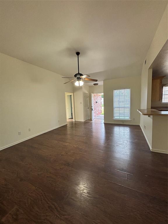 2615 Ennis Avenue Property Photo 2