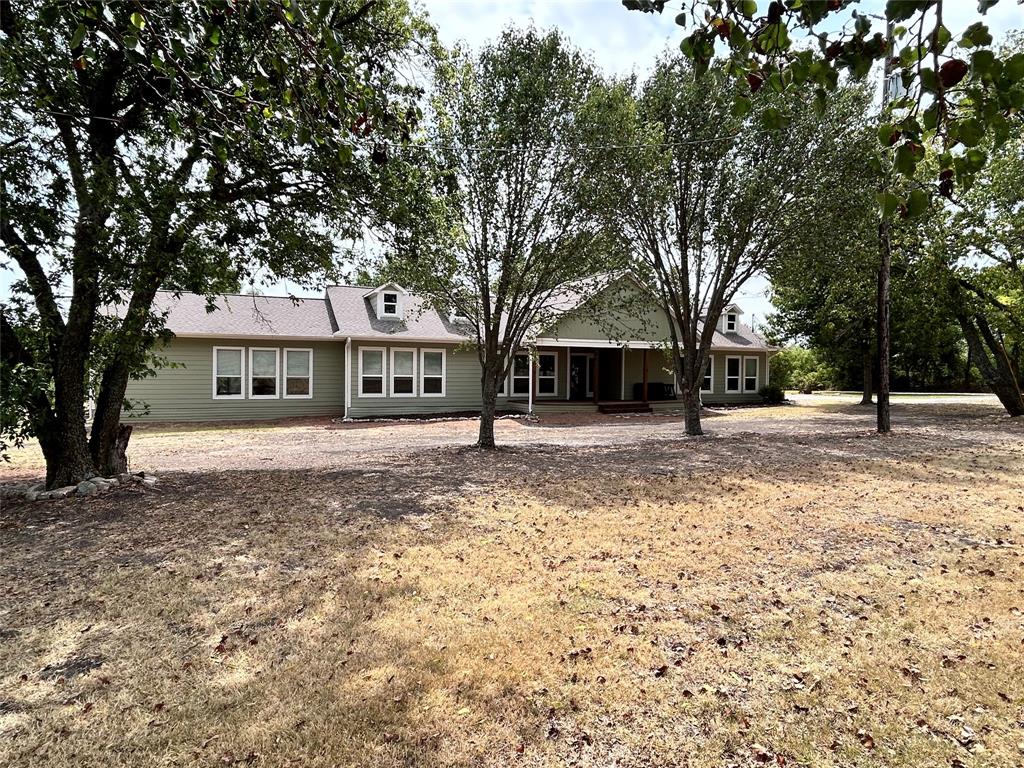 8127 County Road 172 Property Photo 1