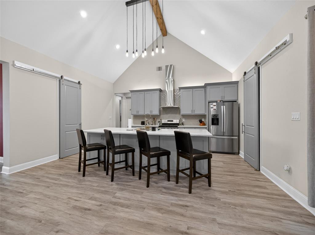 18107 Forrest Drive Property Photo 9