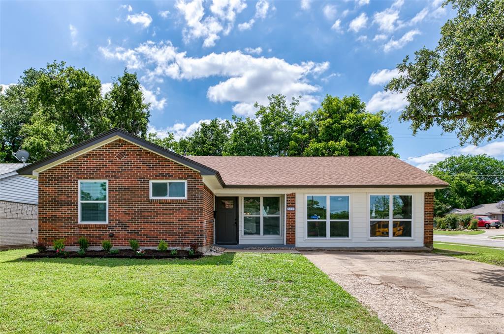 500 Dover Drive Property Photo 1