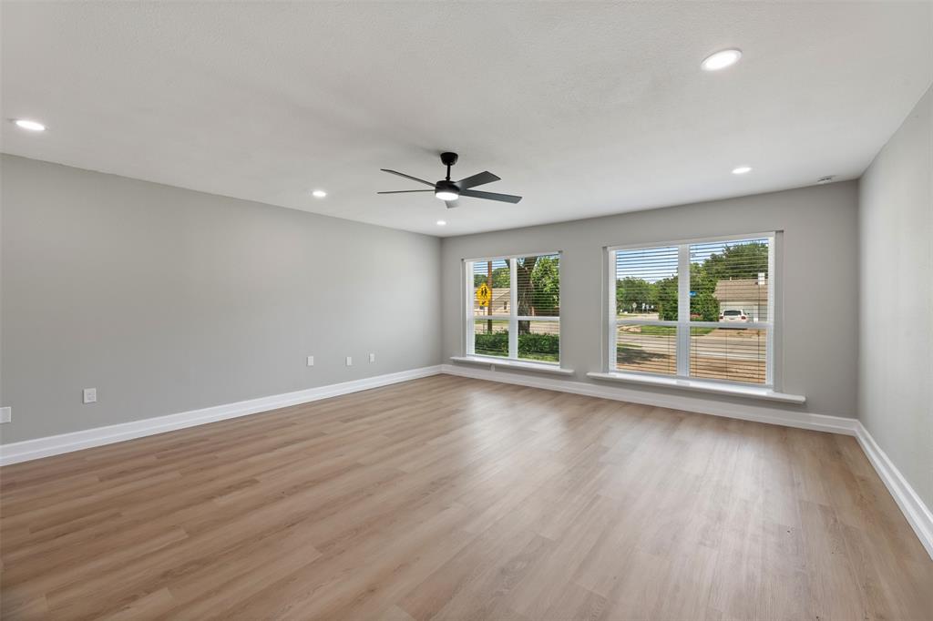 500 Dover Drive Property Photo 6