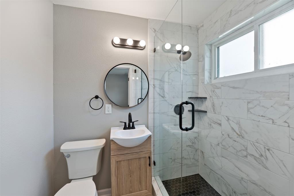 500 Dover Drive Property Photo 18