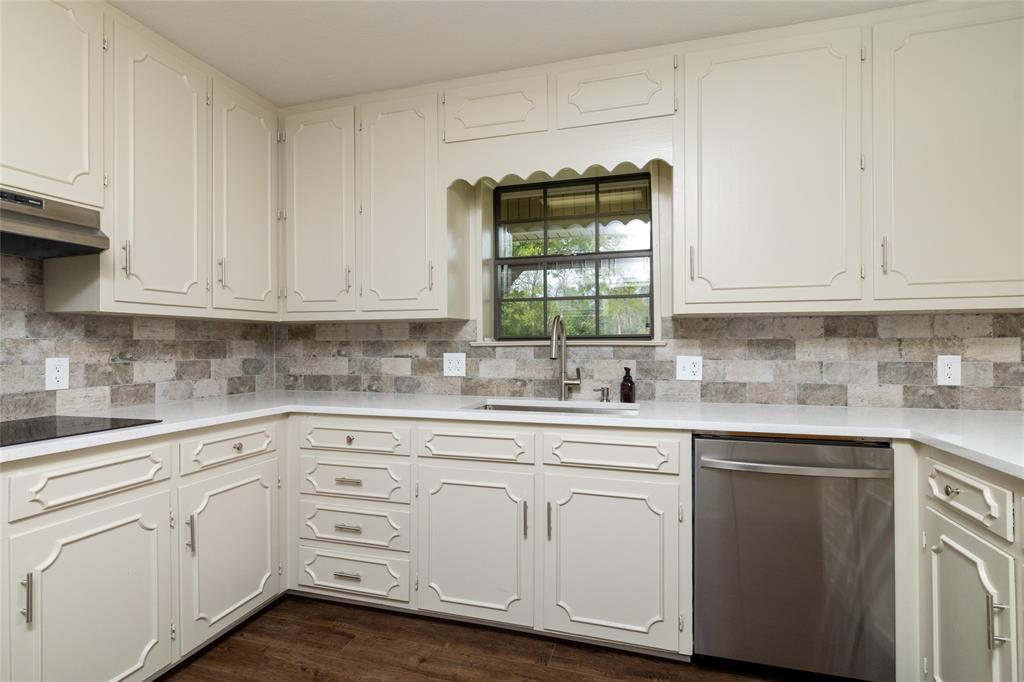2566 County Road 147 Property Photo 15