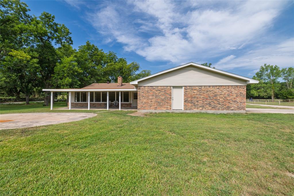 2566 County Road 147 Property Photo 32