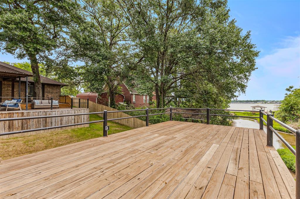 129 Donna Drive Property Photo 1
