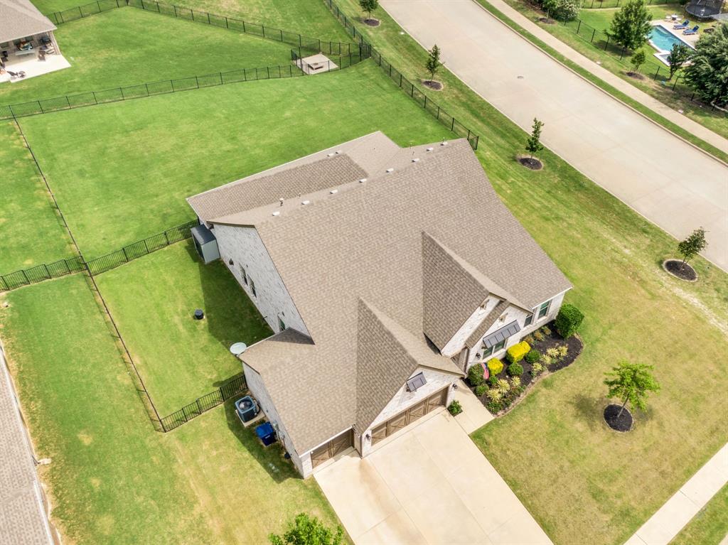 1601 Bearpath Way Property Photo 3