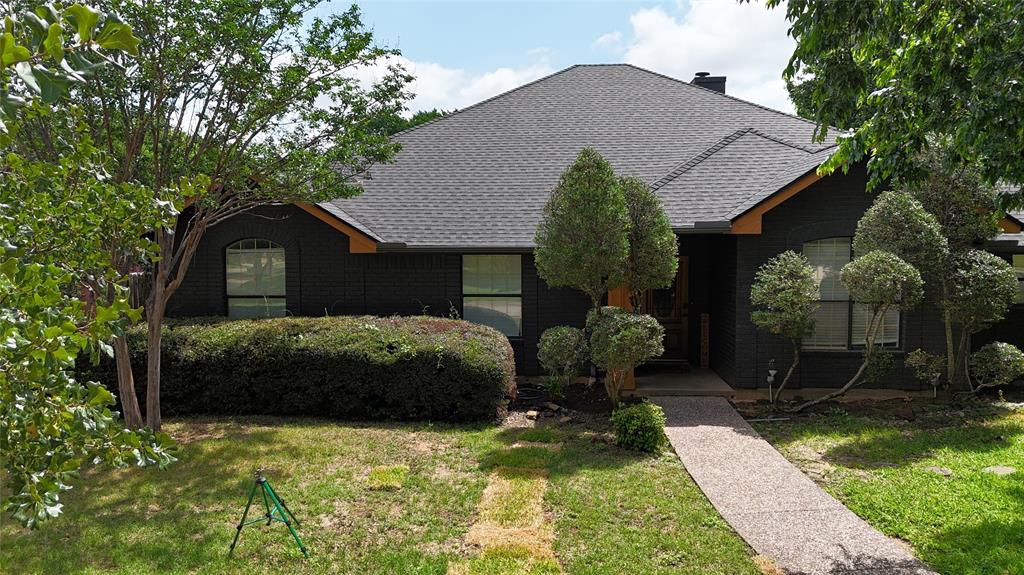 104 Creek Side Court Property Photo 1
