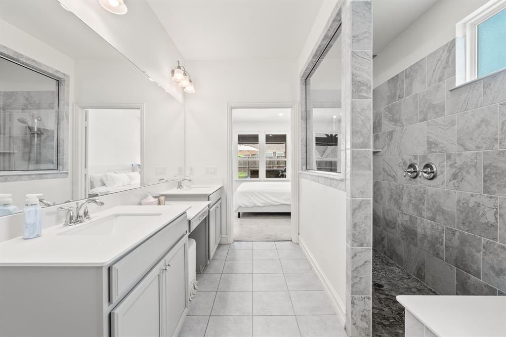 5305 Cardiff Court Property Photo 4