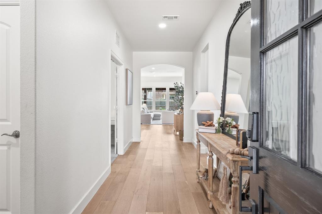 5305 Cardiff Court Property Photo 12