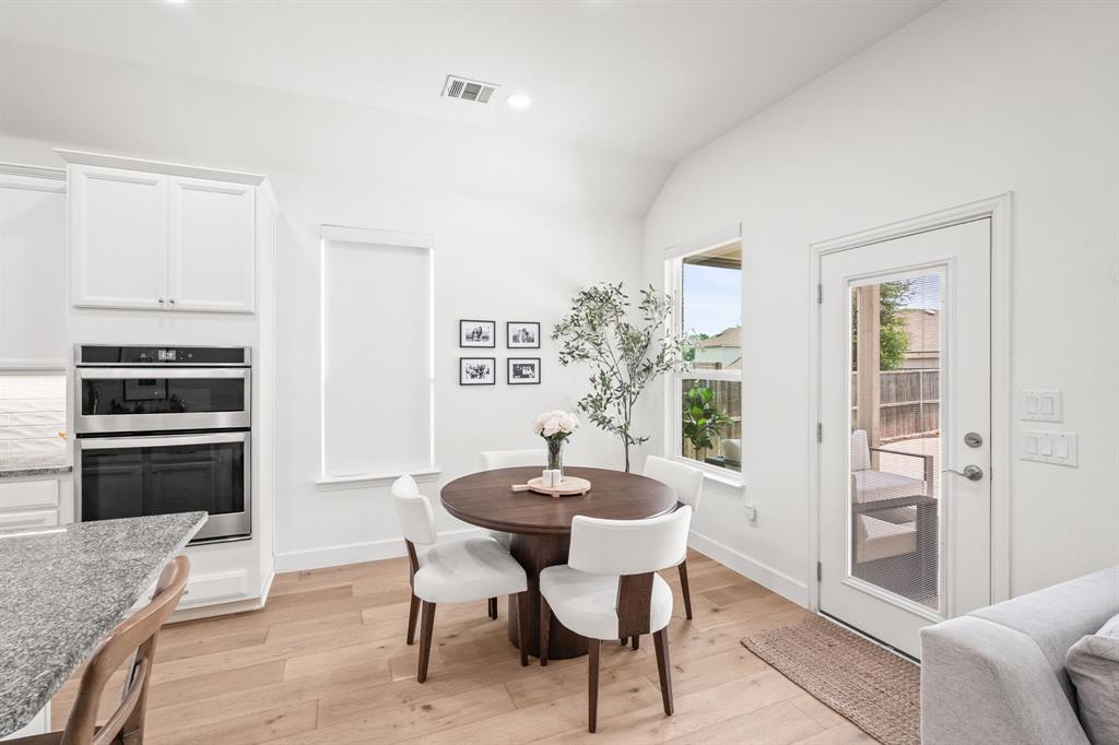 5305 Cardiff Court Property Photo 17
