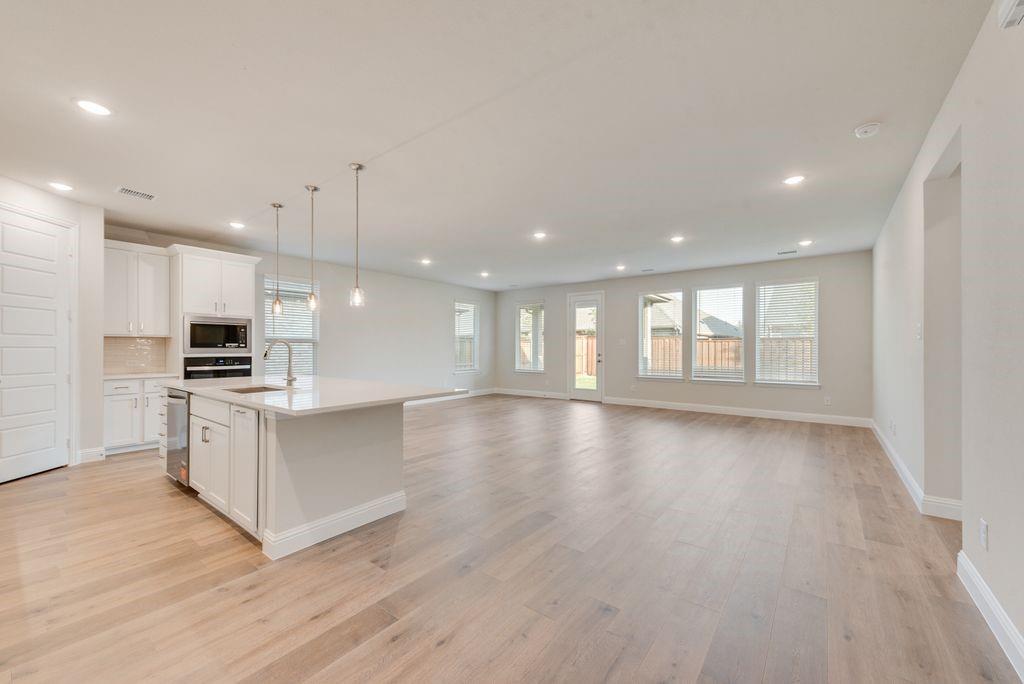 209 Hatherley Street Property Photo 3