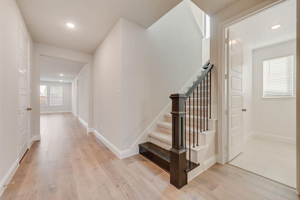 209 Hatherley Street Property Photo 8