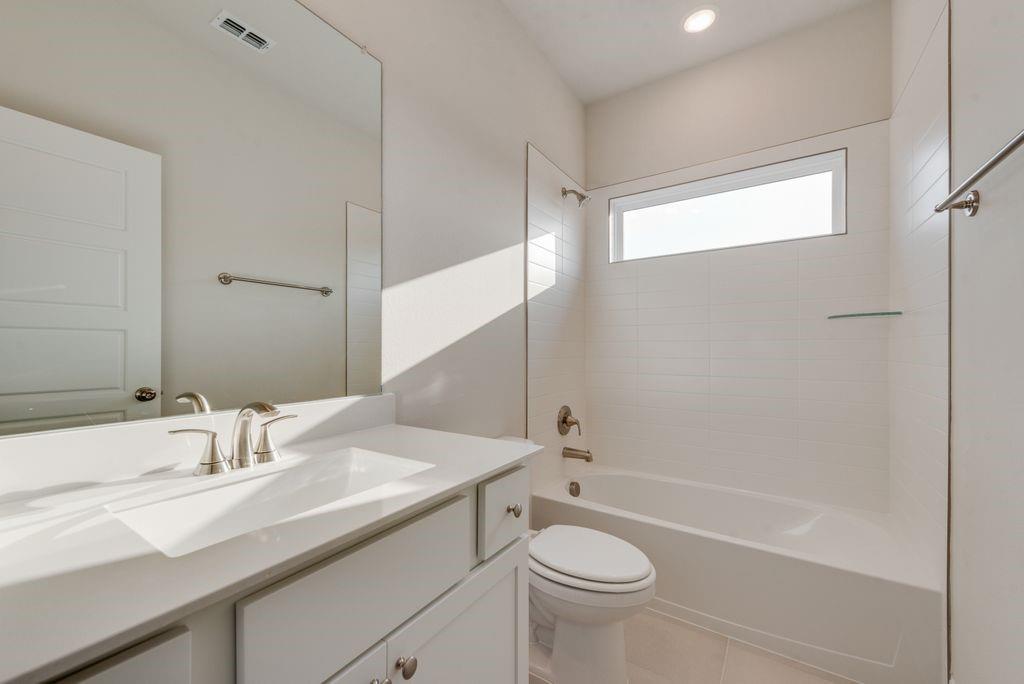 209 Hatherley Street Property Photo 23