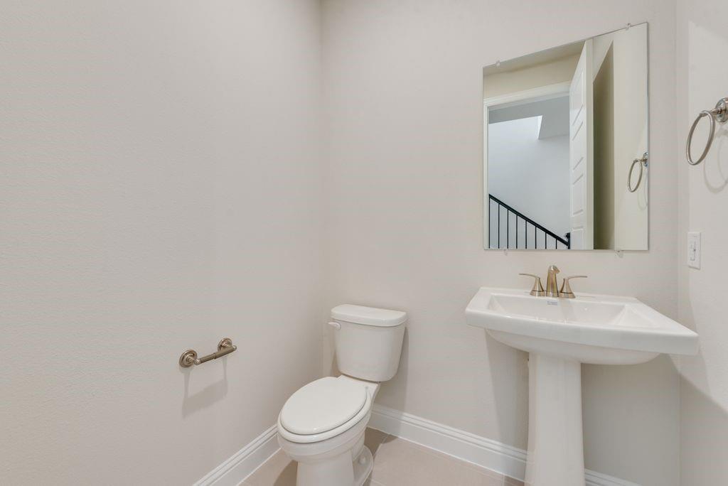 209 Hatherley Street Property Photo 26
