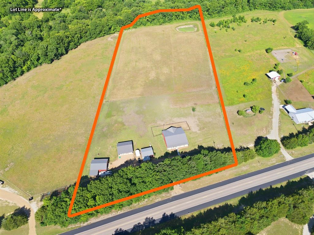 3027 Nw State Highway 11 Property Photo 1