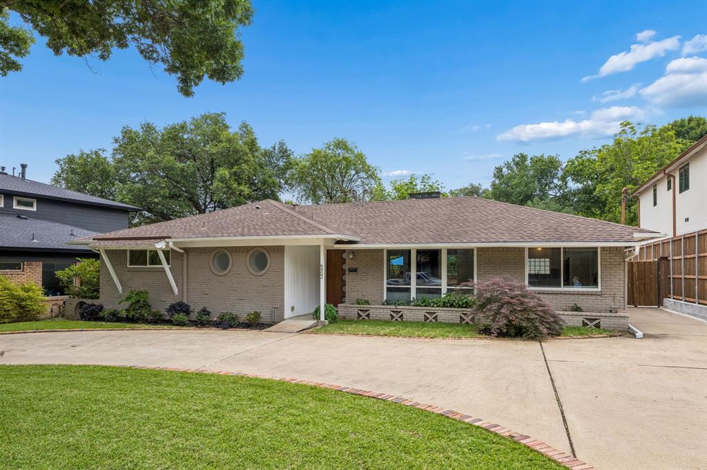 6452 Lange Circle Property Photo 1