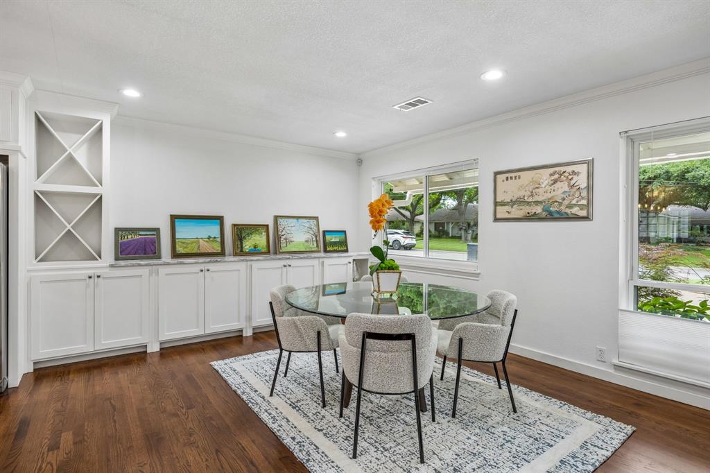 6452 Lange Circle Property Photo 3