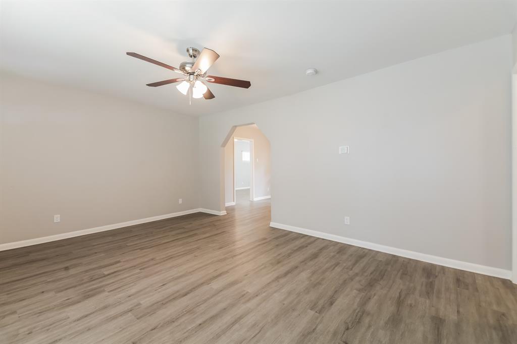 7431 Piedmont Drive Property Photo 4