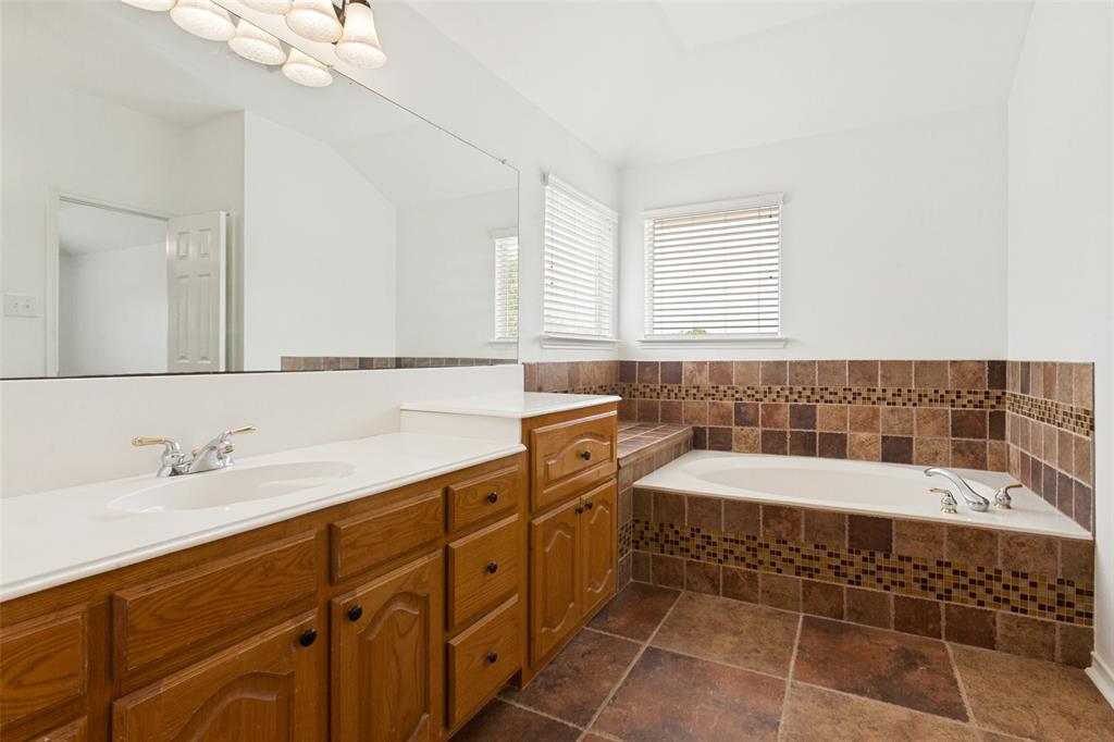 304 Elizabeth Trail Property Photo 25