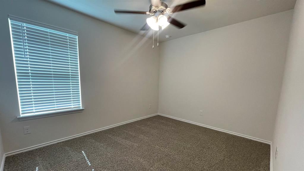 1218 Breezy Oak Drive Property Photo 10