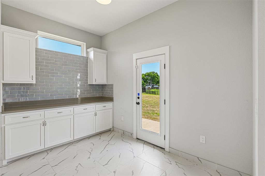 681 Davenport Drive Property Photo 10