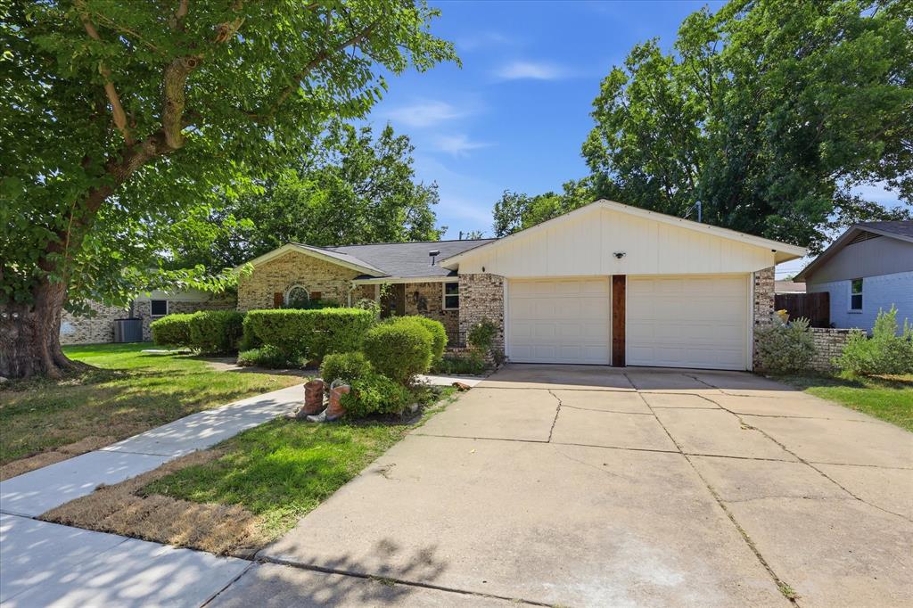 6609 Emily Drive Property Photo 2