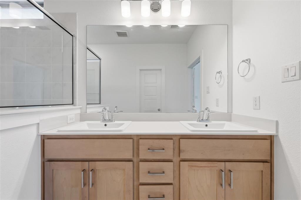 2412 Sagamore Street Property Photo 22