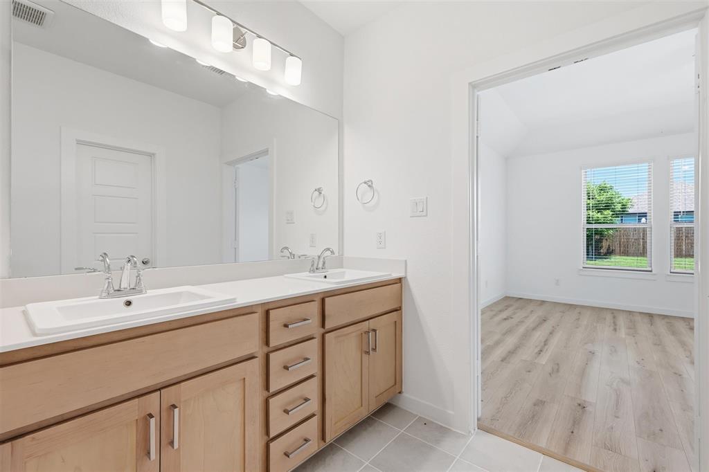 2412 Sagamore Street Property Photo 23