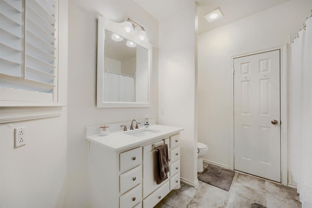 6912 Creekside Lane Property Photo 27
