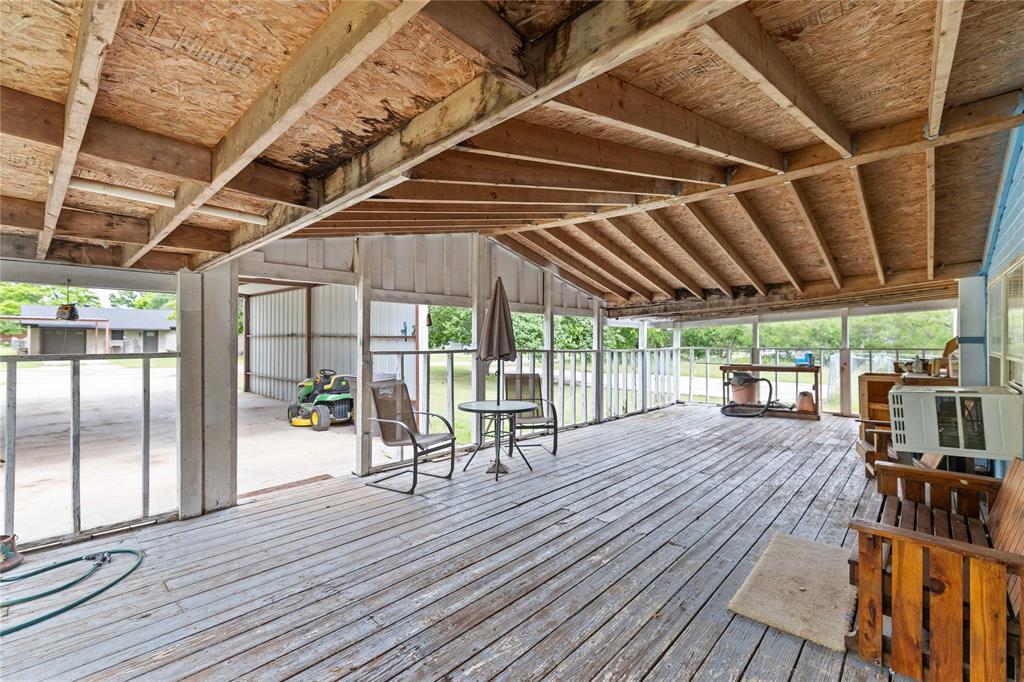 210 7th Street Property Photo 5