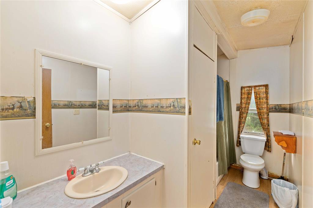 210 7th Street Property Photo 15