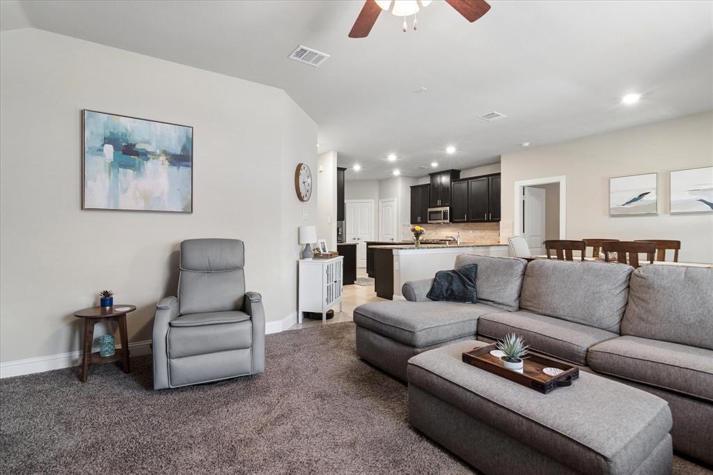 3609 Bastrop Street Property Photo 4