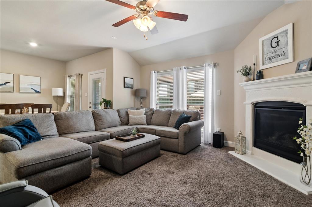3609 Bastrop Street Property Photo 5